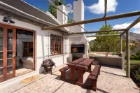 Mountain Manor Hotels in Prince Alfred Hamlet