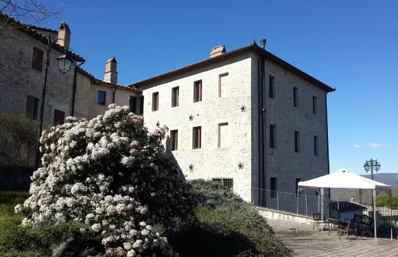 卡斯特羅伊扎里尼託迪度假村酒店