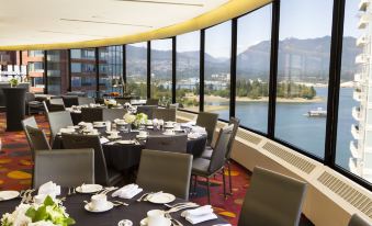 Pinnacle Hotel Vancouver Harbourfront