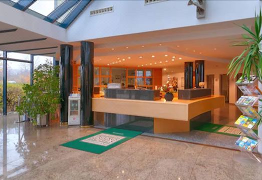 4. 탑 호텔 미라네..