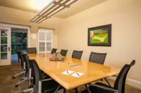 Wine & Roses Hotel Restaurant Spa Lodi