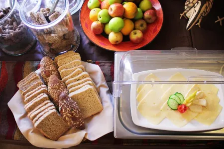 Omaruru Guesthouse Отели в г. Омаруру