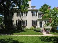 Delano Homestead Bed and Breakfast Hotels in Fairhaven