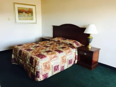 Summer Wind Budget Motel Hotels in Newport