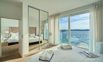 Livingstone Beach House