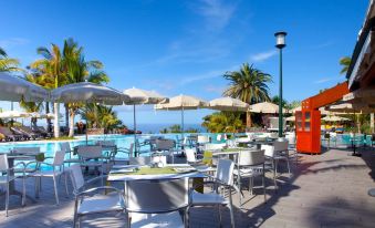 Adrián Hoteles Roca Nivaria