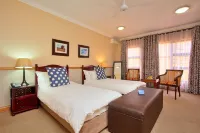 Centurion Golf Suites Boca Walk