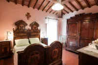 Agriturismo Podere Caggiolo - Swimming Pool & Air Conditioning Hotels in Monte San Savino