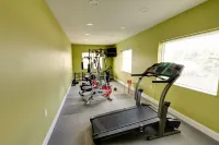 Ramada by Wyndham Vineland Millville Area - Gym