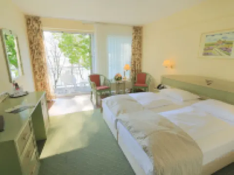 Seehotel Schloss Klink Hotels in Muritz