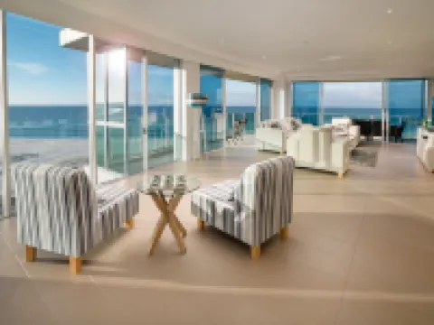 Nirvana by the Sea Hotels in Coolangatta