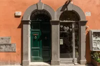Piccolo Trevi Suites Hotel a Fontana di Trevi e dintorni