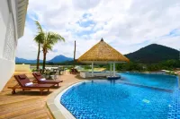 Mahkota Hotel Singkawang - piscine