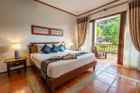Riverside Boutique Resort, Vang Vieng - spa