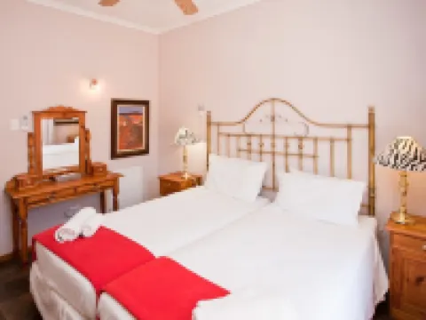 Red Stone Hills Hotels in Ladismith
