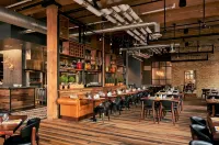 Hewing Hotel - breakfast