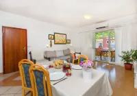 Apartments and Rooms Anita - 3-Star