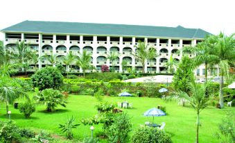 Tropic Inn Hotel - Housity