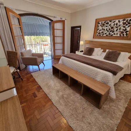 Saison Resort & Spa