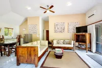 Crown Beach Resort & Spa Hotels near Arorangi CICC Church