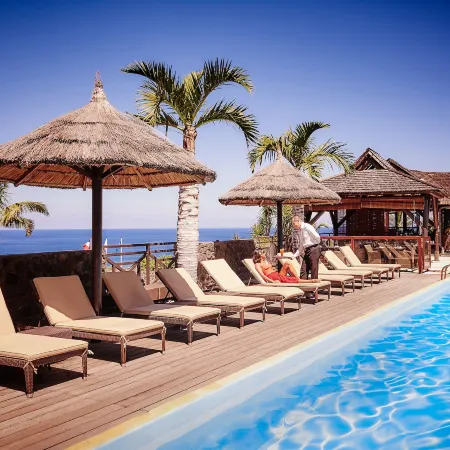 Iloha Seaview Hotel