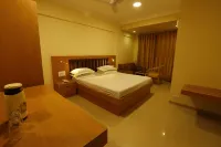 Hotel Ravi Kiran Hotel di Raigad