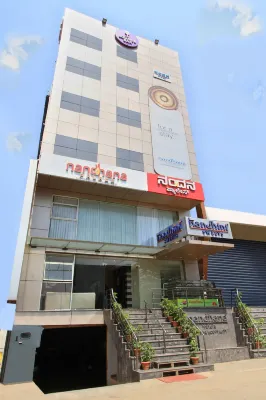 La Sara Comforts Hotel di 