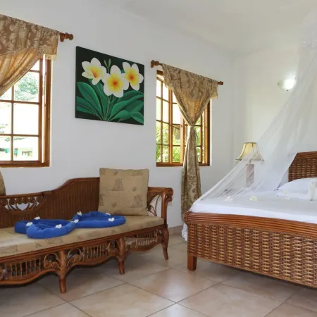 Le Surmer Self Catering Chalets