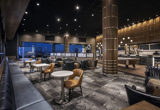 6. 팰리스 스테이션..