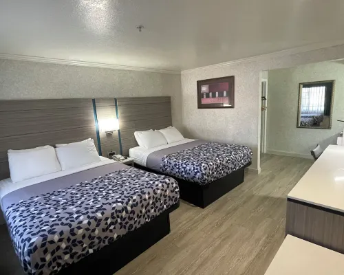 Discovery Inn Hotels in Hayward