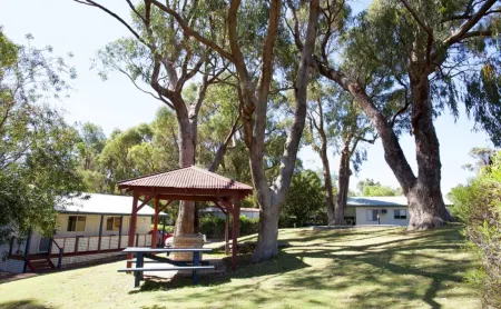 Discovery Parks - Woodman Point Отели в г. Атуэлл