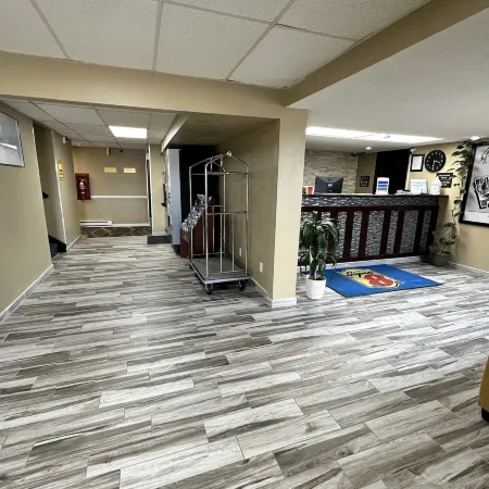 Super 8 by Wyndham Eau Claire WI