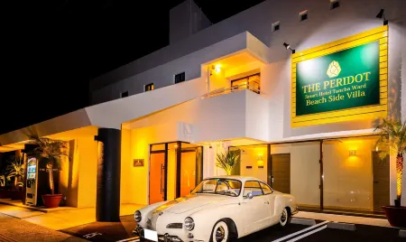 The Peridot Smart Hotel Tancha Ward Отели рядом с достопримечательностью «Aqualuce Chapel»