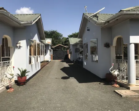 Le Parlour Hotels in Hai