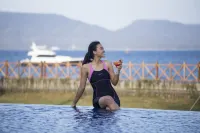 Ketapang Indah Hotel - Beach