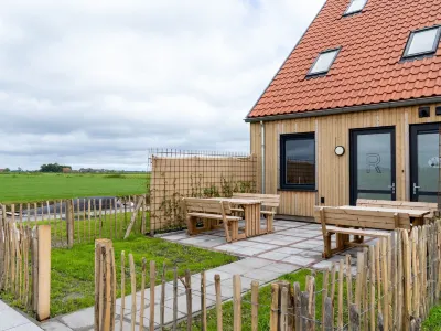 Spacious Frysian Villa on the Waterfront