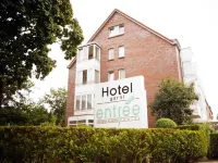 Entrée Groß Borstel Garni Hotel Hotels in Groß Borstel