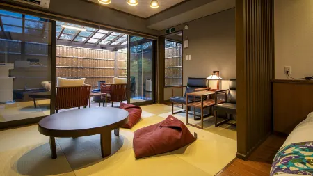 Hanare No Yado Kamigakure