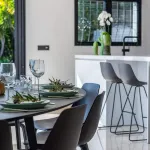 Huswell - Relax in Luxury at This Stunning Seaside Villa