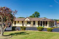 Scottish Inns Collinsville - Martinsville Các khách sạn ở Martinsville