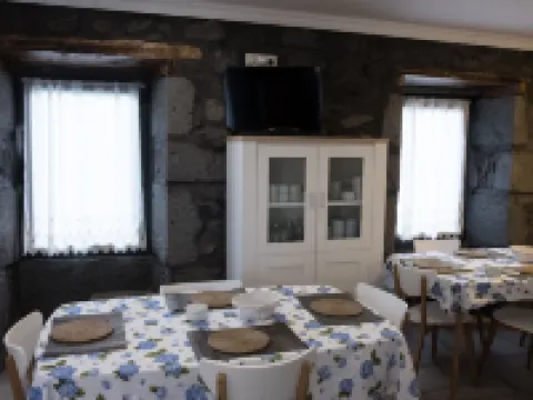 Sara Village Hotels in Pico Island