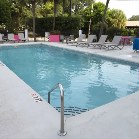 Aqua Beach Inn