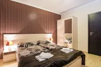 Hotel Forest Glade Hotels near Snow White Skiing