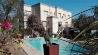 Villa Via Hotel Midrand - Uima-altaat