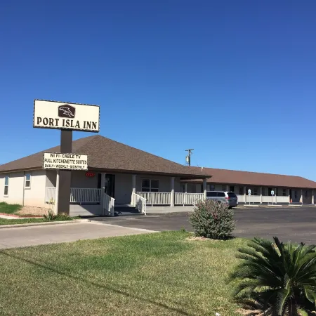 Port Isla Inn