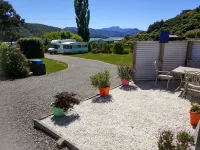 Picton's Waikawa Bay Holiday Park โรงแรมใน