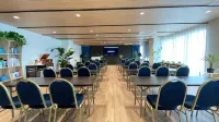 Sayan Terrace Hotel & Resort