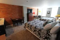 Lodging at the Gaffer Inn Hotels in Corning