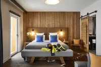 Ecrin Blanc Resort Courchevel - Aquapark Hotels in Courchevel