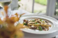 Mere Court Hotel - servizio colazione
